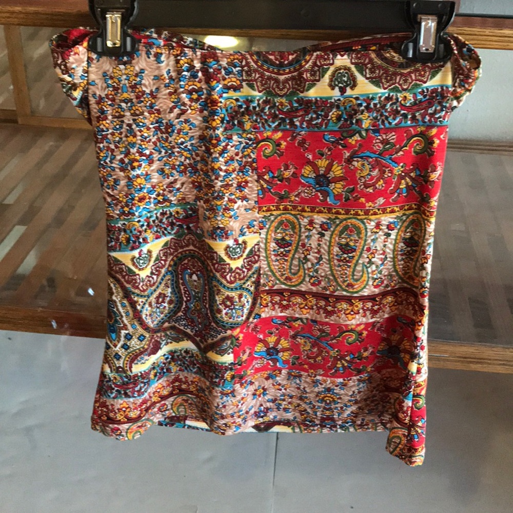 Halter top - Picture 2 of 2